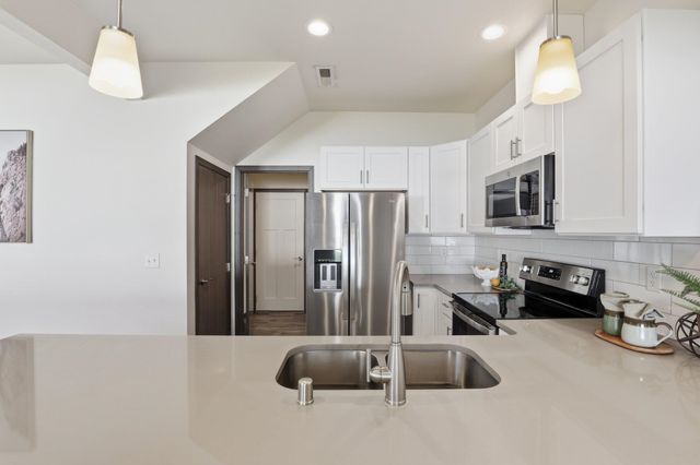 5 E Chatham Ave, Spokane, WA 99218