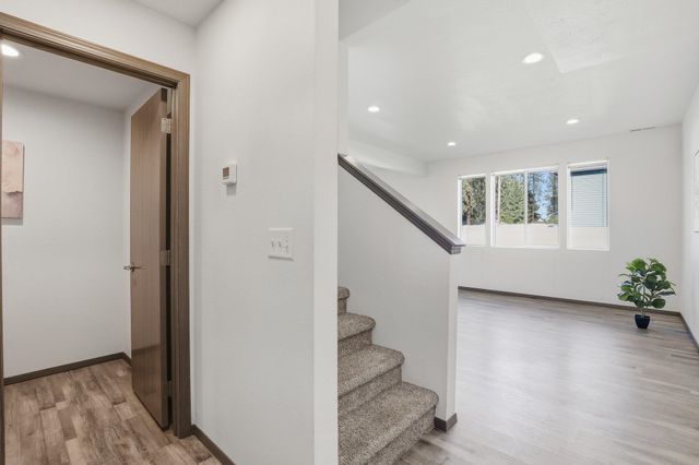 5 E Chatham Ave, Spokane, WA 99218