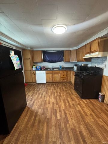 411-413 W 7th Street, Mishawaka, IN 46544