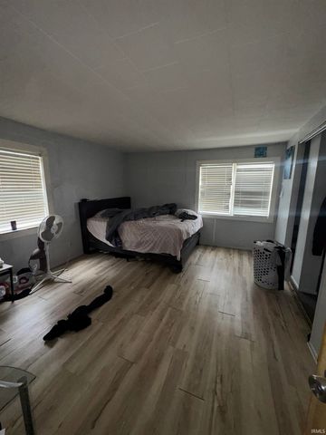 411-413 W 7th Street, Mishawaka, IN 46544