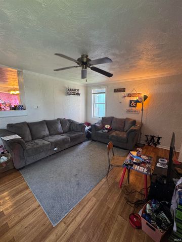 411-413 W 7th Street, Mishawaka, IN 46544
