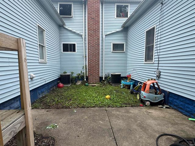 411-413 W 7th Street, Mishawaka, IN 46544