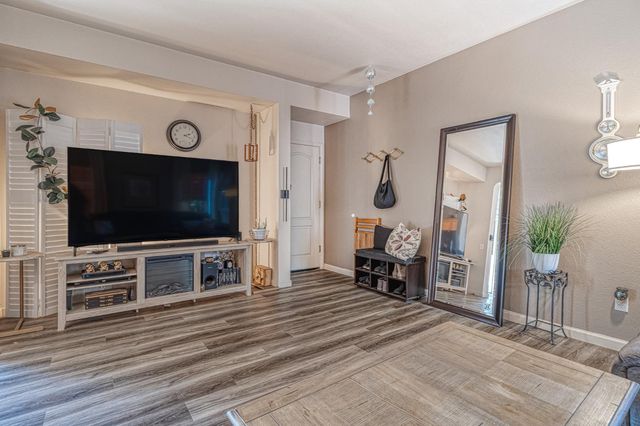 4213 Montara Dr, Turlock, CA 95382