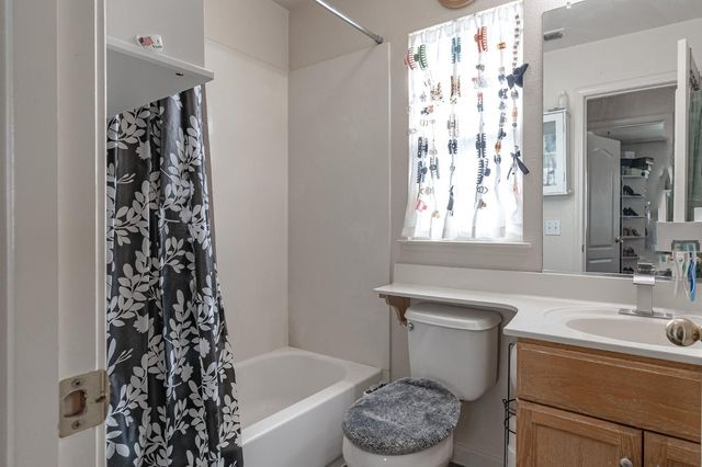 4213 Montara Dr, Turlock, CA 95382