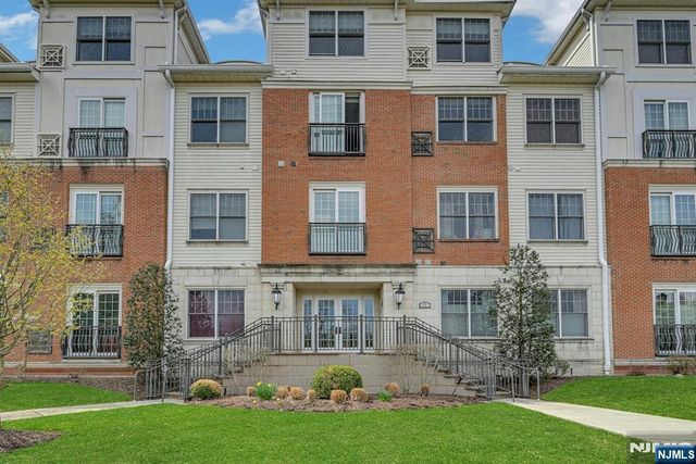 1112 The Plaza 1112, Tenafly, NJ 07670