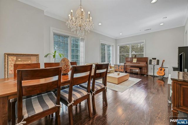 1112 The Plaza 1112, Tenafly, NJ 07670