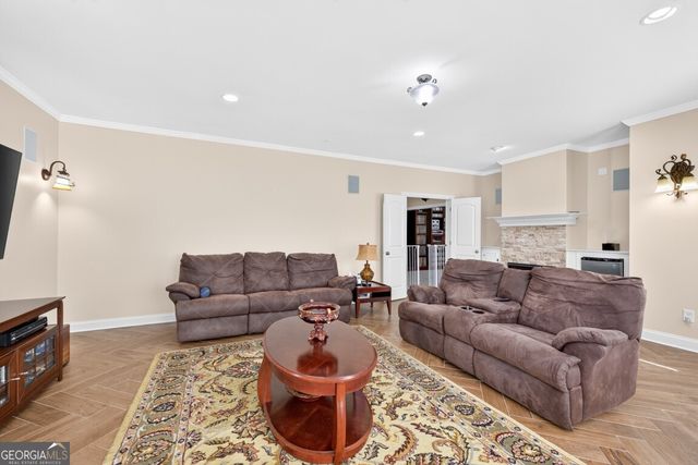 27 Hawks Farm Road, White, GA 30184