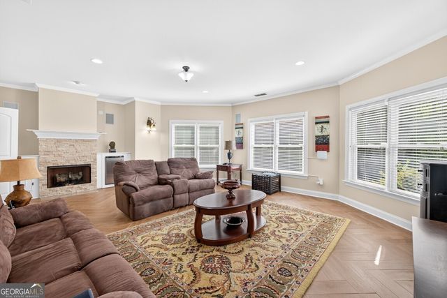 27 Hawks Farm Road, White, GA 30184