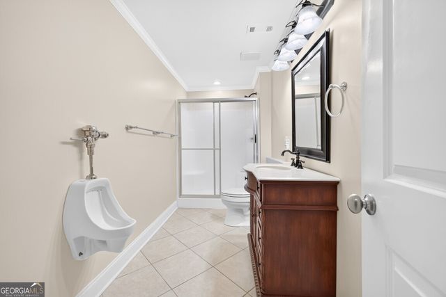 27 Hawks Farm Road, White, GA 30184
