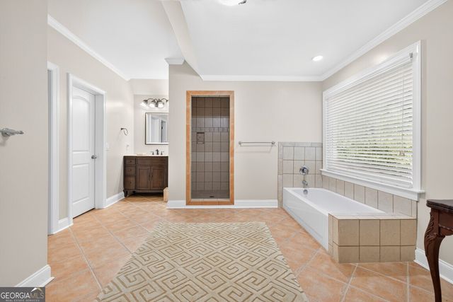 27 Hawks Farm Road, White, GA 30184