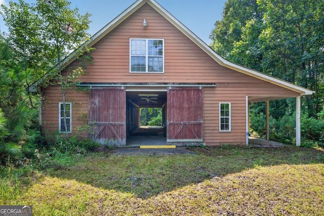 27 Hawks Farm Road, White, GA 30184