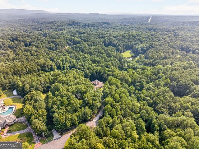 27 Hawks Farm Road, White, GA 30184