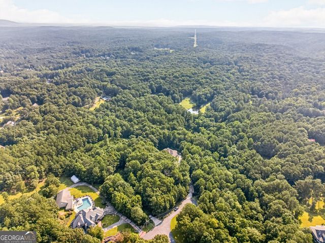 27 Hawks Farm Road, White, GA 30184
