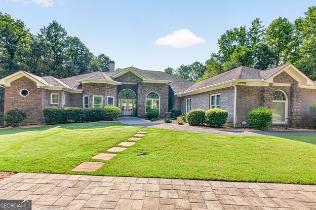 27 Hawks Farm Road, White, GA 30184