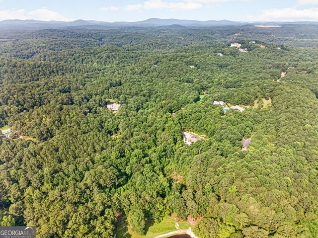 27 Hawks Farm Road, White, GA 30184