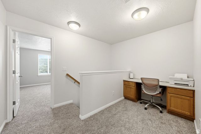 8534 S MAUL OAK DR, West Jordan, UT 84081