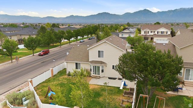 8534 S MAUL OAK DR, West Jordan, UT 84081
