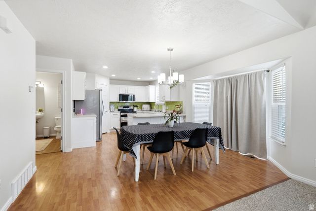 8534 S MAUL OAK DR, West Jordan, UT 84081