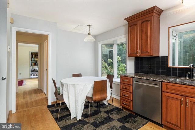 17 CHERRY BROOK DR, Princeton, NJ 08540