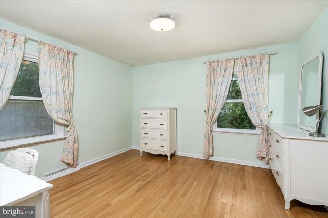17 CHERRY BROOK DR, Princeton, NJ 08540