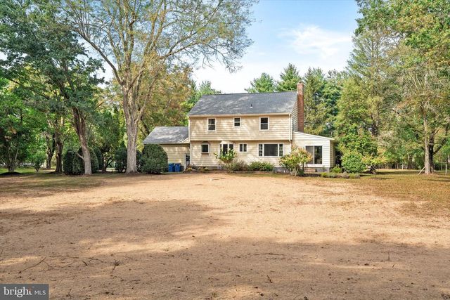 17 CHERRY BROOK DR, Princeton, NJ 08540