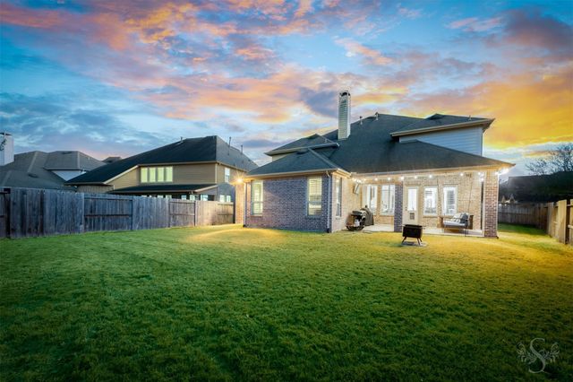 27546 Kingsland Place Lane, Fulshear, TX 77441