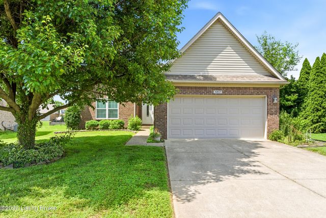 7217 Meadow Ridge Dr, Louisville, KY 40218