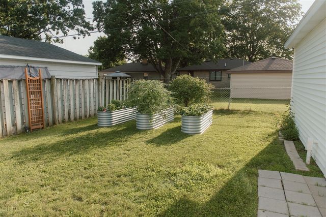 2401 Lamar Avenue, Wyoming, MI 49519