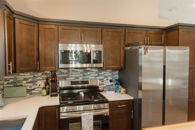 2401 Lamar Avenue, Wyoming, MI 49519