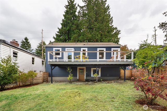 9219 5th Avenue NE, Seattle, WA 98115