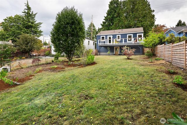 9219 5th Avenue NE, Seattle, WA 98115