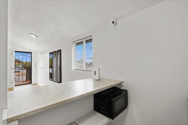 145 Ohukai Rd, Kihei, HI 96753