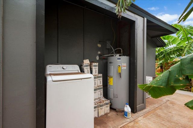 145 Ohukai Rd, Kihei, HI 96753