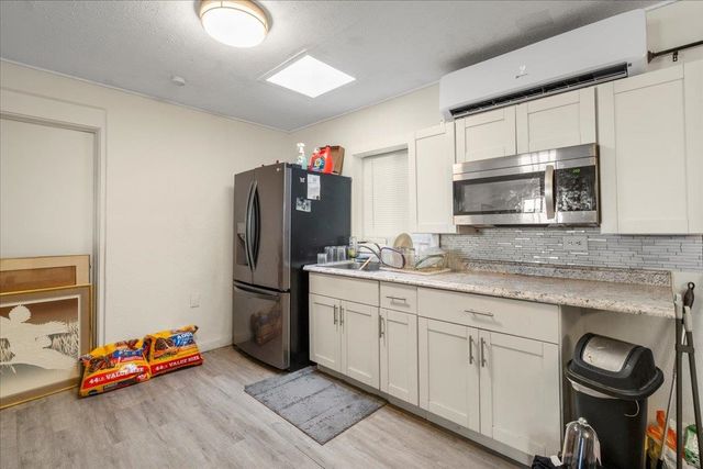 145 Ohukai Rd, Kihei, HI 96753