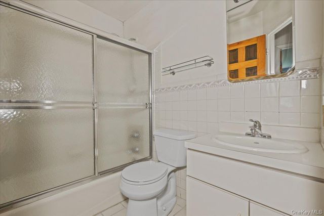 1964 Burke Avenue, Bronx, NY 10469