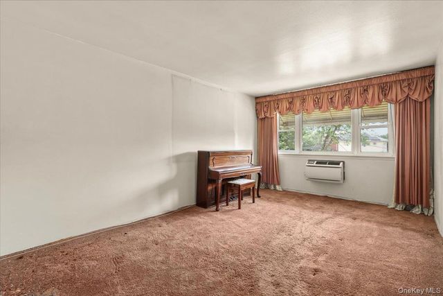 1964 Burke Avenue, Bronx, NY 10469