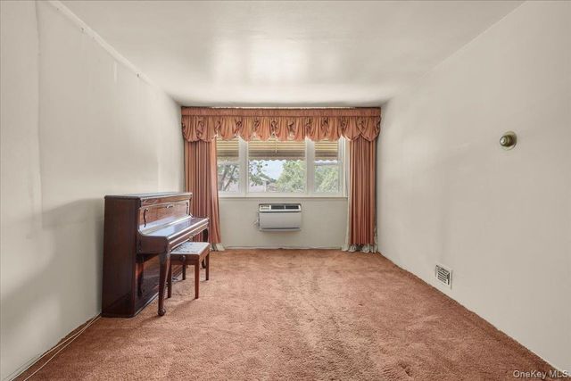 1964 Burke Avenue, Bronx, NY 10469