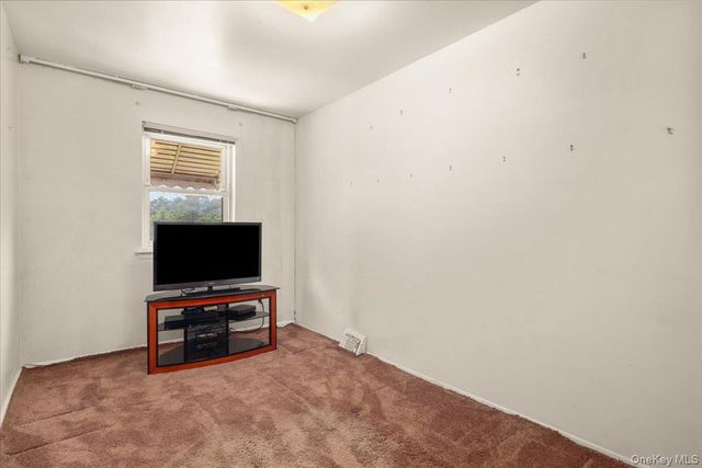 1964 Burke Avenue, Bronx, NY 10469