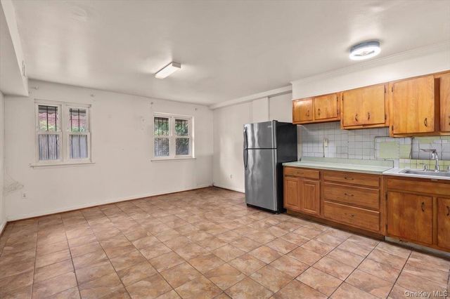 1964 Burke Avenue, Bronx, NY 10469