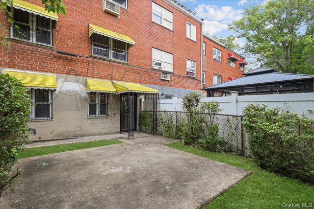 1964 Burke Avenue, Bronx, NY 10469