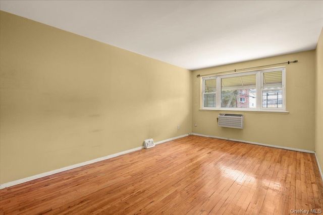 1964 Burke Avenue, Bronx, NY 10469