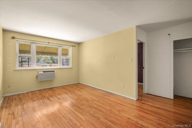 1964 Burke Avenue, Bronx, NY 10469