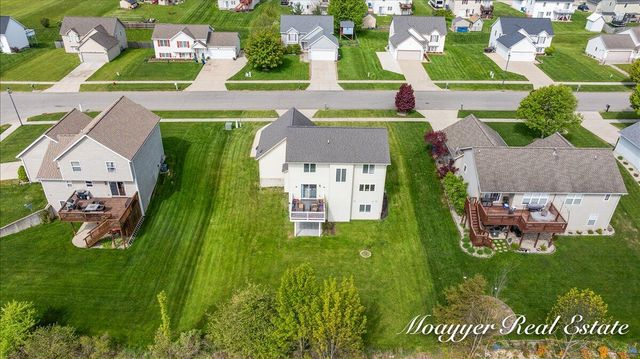 7012 Shady Knoll Drive Se, Gaines Twp, MI 49316