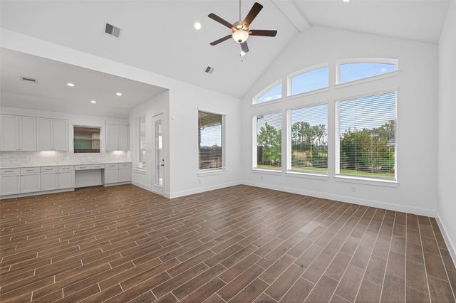 18338 Tiger Flowers Drive, Conroe, TX 77302