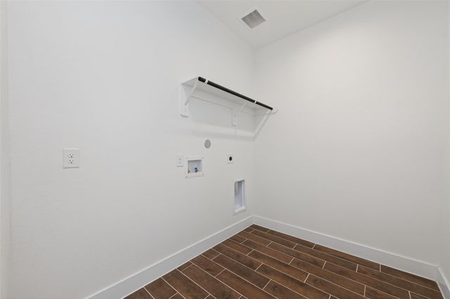 18338 Tiger Flowers Drive, Conroe, TX 77302