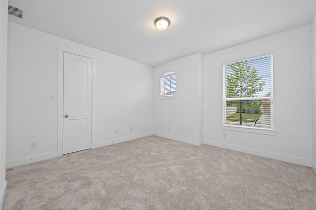 18338 Tiger Flowers Drive, Conroe, TX 77302