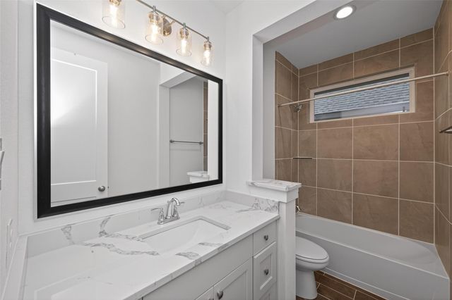 18338 Tiger Flowers Drive, Conroe, TX 77302