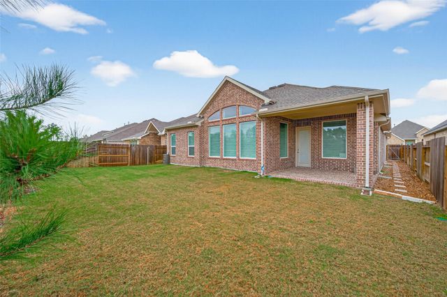 18338 Tiger Flowers Drive, Conroe, TX 77302