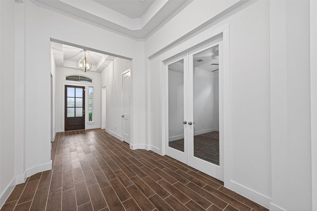 18338 Tiger Flowers Drive, Conroe, TX 77302