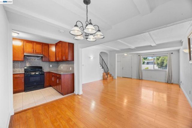 1828 Rosedale Ave, Oakland, CA 94601